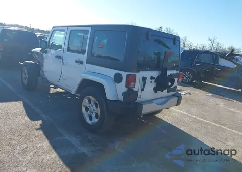 2013 Jeep Wrangler Unlimited Sahara z USA, uszkodzony, nr VIN 1C4BJWEG3DL658530